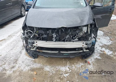 2019 Toyota Prius Prime Plus z USA, uszkodzony, nr VIN JTDKARFP8K3116045